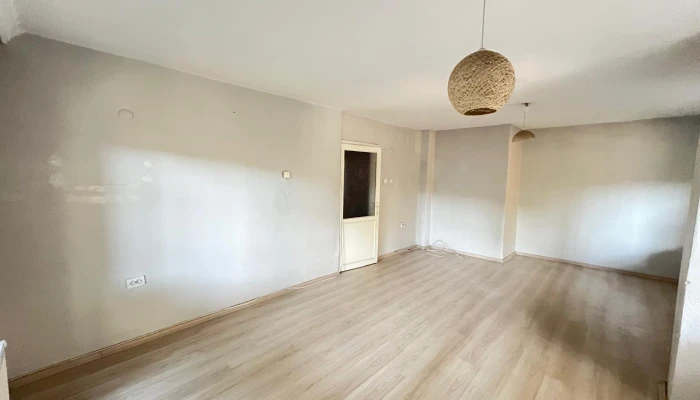 WhatsApp Image 2025-09-11 at 22.13.06 (15).jpg