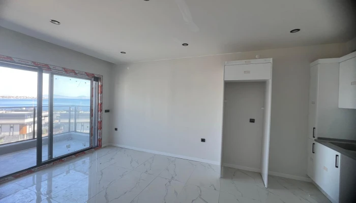 WhatsApp Image 2025-09-11 at 22.21.18 (3).jpg