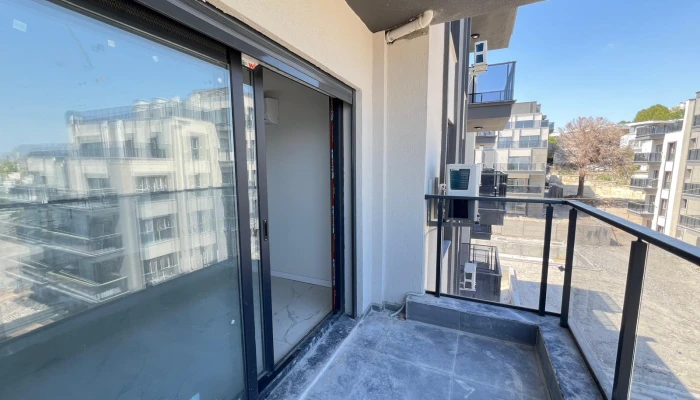 WhatsApp Image 2025-09-11 at 22.21.19 (2).jpg