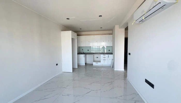 WhatsApp Image 2025-09-11 at 22.21.19 (3).jpg