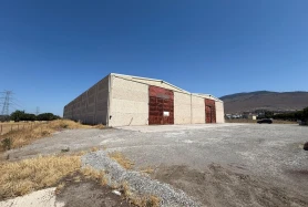 ALİAĞA HELVACI YOLA CEPHE KİRALIK 4BİN KAPALI DEPO