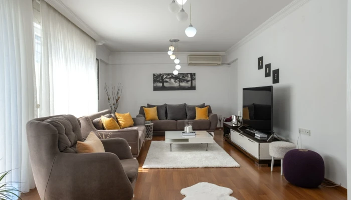 WhatsApp Image 2025-09-15 at 12.32.35-2.jpg