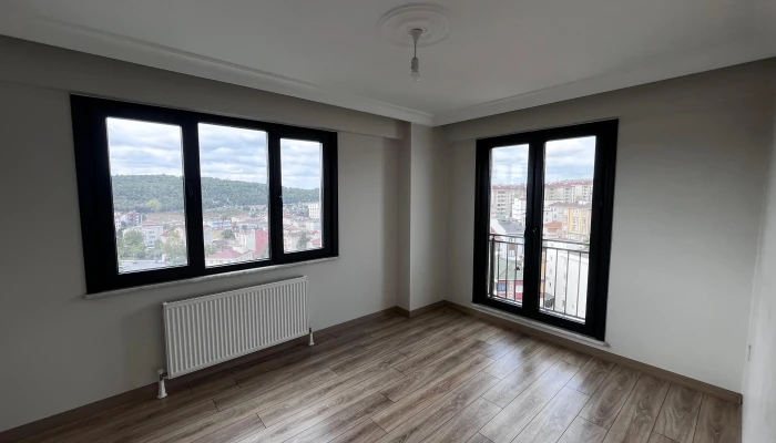 WhatsApp Image 2025-09-14 at 17.02.03 (5).jpg