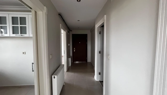 WhatsApp Image 2025-09-14 at 17.02.03 (8).jpg