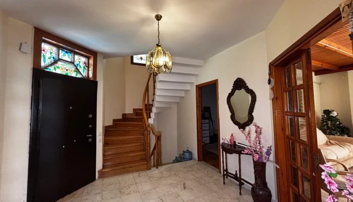 PHOTO-2025-09-09-18-17-23 5.jpg