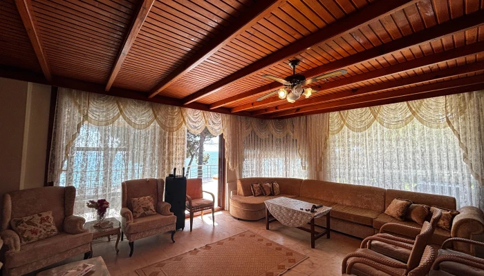 PHOTO-2025-09-09-18-17-23 7.jpg