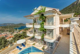 Antalya Kaş'ta Satılık Butik Otel