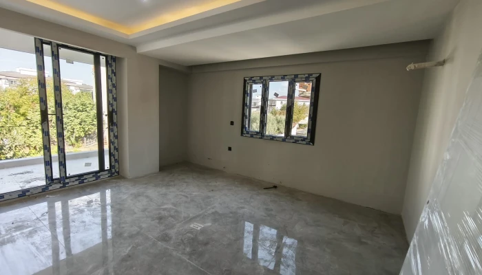 WhatsApp Image 2025-10-16 at 11.58.12 (4).jpg