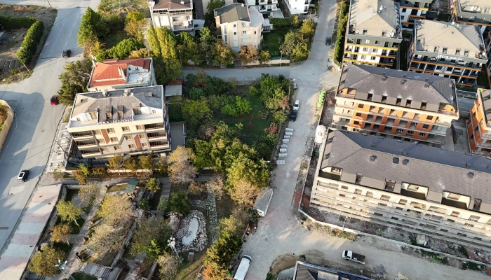 PHOTO-2025-10-18-16-34-45 2.jpg