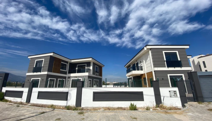 WhatsApp Image 2025-11-07 at 16.05.46.jpg