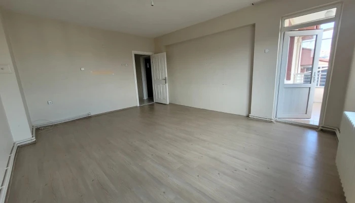 WhatsApp Image 2025-11-10 at 12.12.00 (2).jpg