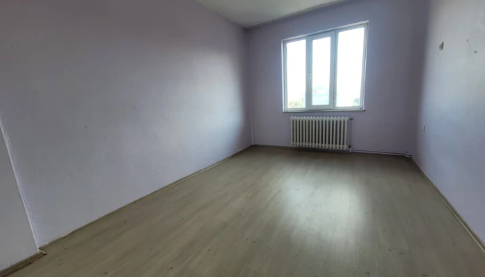 WhatsApp Image 2025-11-10 at 12.11.58 (2).jpg