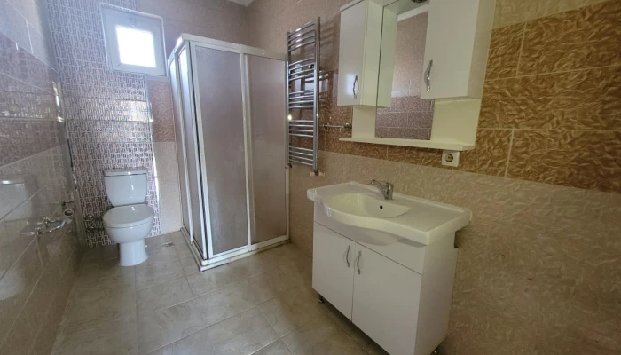 WhatsApp Image 2025-11-10 at 12.11.55 (3).jpg