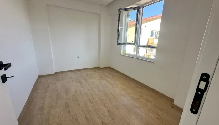 WhatsApp Image 2025-12-05 at 12.25.26 (7).jpg