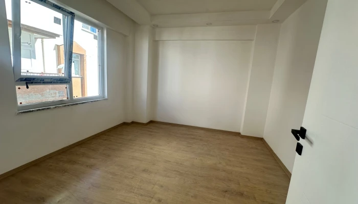 WhatsApp Image 2025-12-05 at 12.25.27 (1).jpg