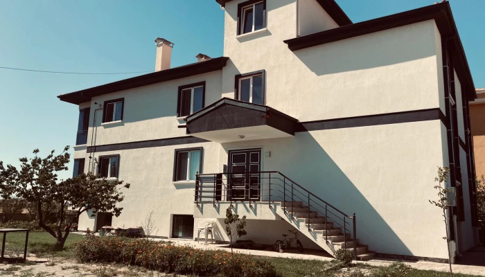 WhatsApp Image 2025-12-05 at 13.33.25 (2).jpg