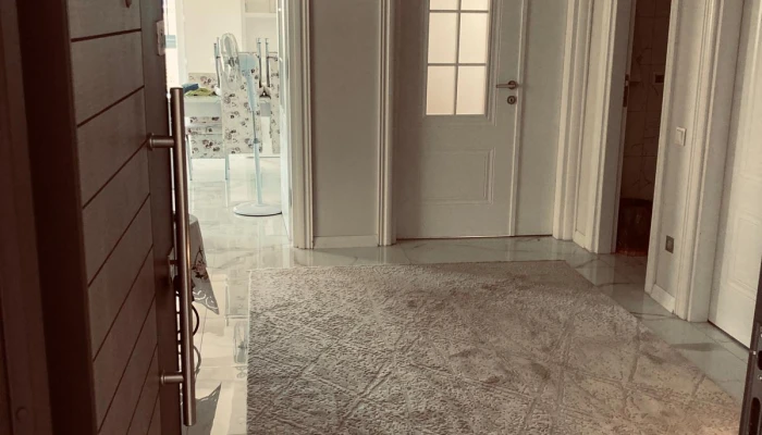 WhatsApp Image 2025-12-05 at 13.33.24 (2).jpg