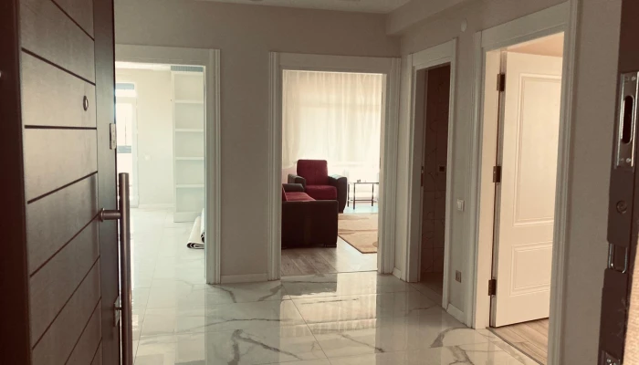 WhatsApp Image 2025-12-05 at 13.33.23 (1).jpg