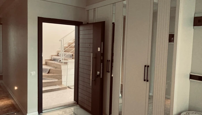 WhatsApp Image 2025-12-05 at 13.33.23.jpg