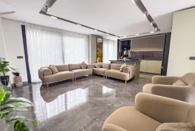 İzmir Çeşme Dalyanda Teraslı Deniz Manzaralı 3+1 Lüks Daire