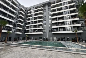 Bornova Passa Novada 1+1 | Site İçi, Havuzlu, Kiracısız