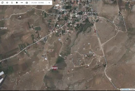 Korkuteli Taşkesiği Köyünde Köye Yakın Satılık Arazi