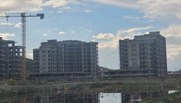 WhatsApp Image 2025-12-15 at 15.02.27 (1).jpg