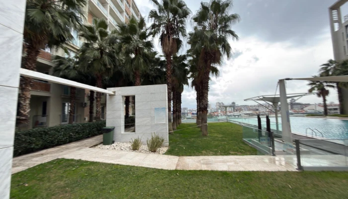 WhatsApp Image 2026-02-06 at 11.50.00 (28).jpg