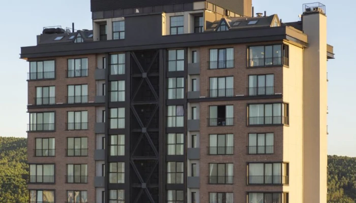 tzmsoo6dsespj4uix4uw copy.jpg