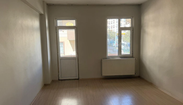 WhatsApp Image 2026-03-08 at 15.10.28 (4).jpg