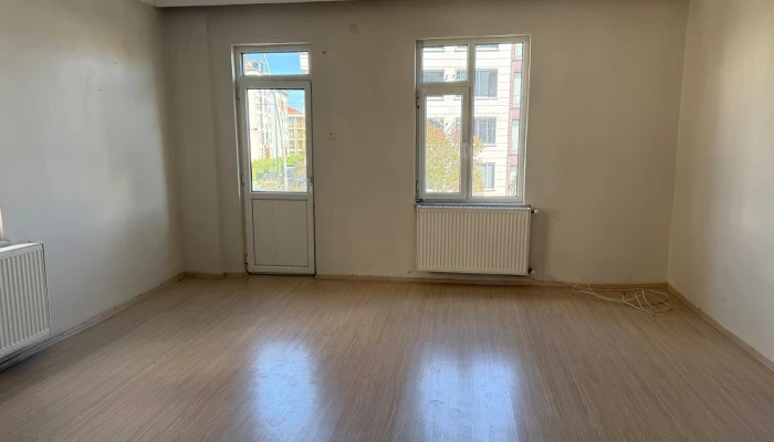 WhatsApp Image 2026-03-08 at 15.10.28 (7).jpg