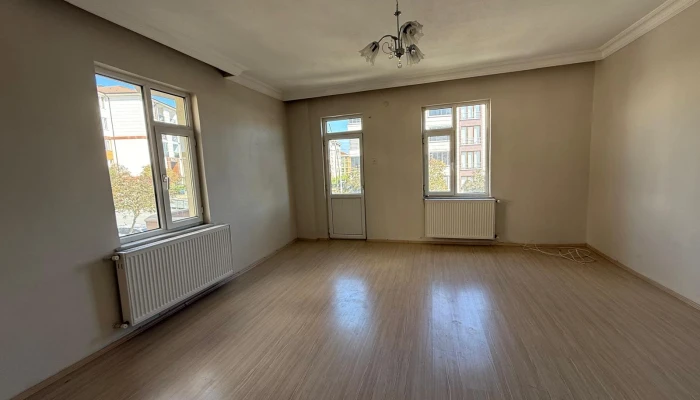 WhatsApp Image 2026-03-08 at 15.10.28 (8).jpg