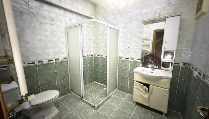 WhatsApp Image 2025-12-22 at 15.18.05-12.jpg