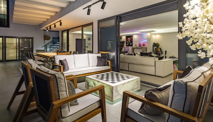 WhatsApp Image 2026-03-27 at 16.01.40.jpg