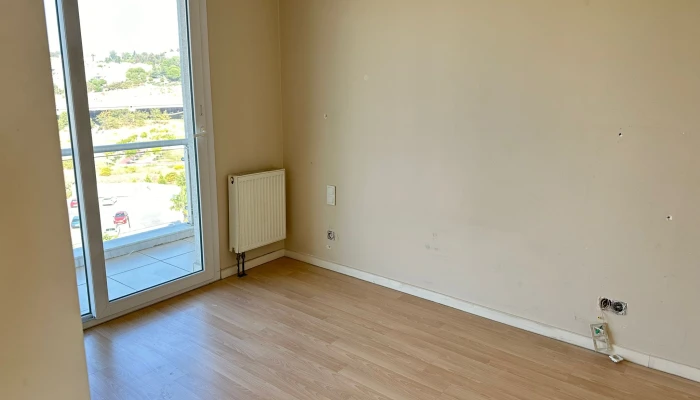 WhatsApp Image 2026-04-03 at 12.25.48 (5).jpg