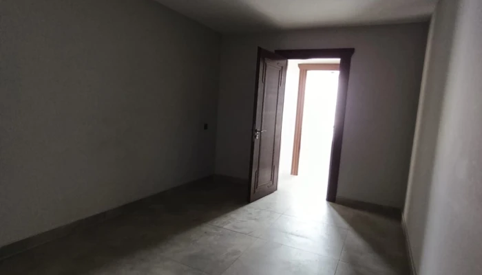 WhatsApp Image 2026-04-04 at 20.01.48 (2).jpg