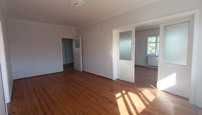 WhatsApp Image 2026-04-08 at 12.46.37 (4).jpg