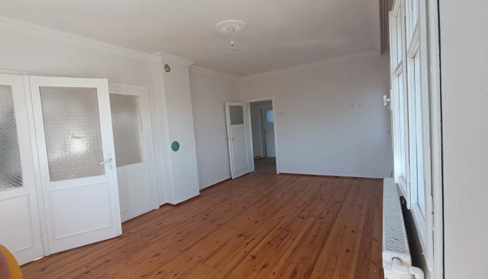 WhatsApp Image 2026-04-08 at 12.46.38.jpg