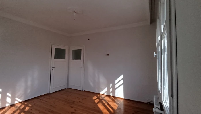 WhatsApp Image 2026-04-08 at 12.46.44 (2).jpg