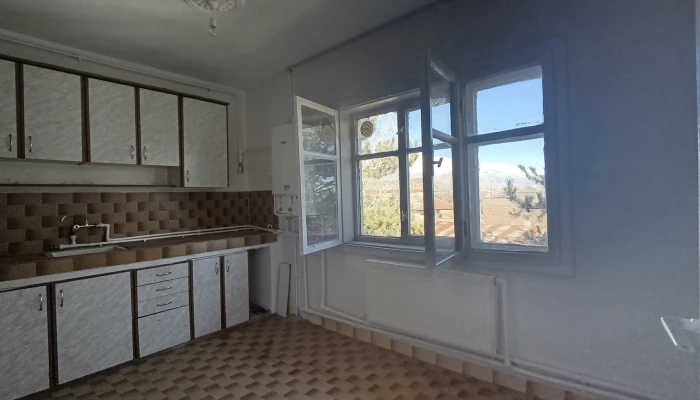 WhatsApp Image 2026-04-08 at 12.46.44 (3).jpg