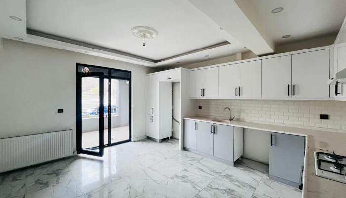 WhatsApp Image 2026-04-08 at 13.16.19 (3).jpg