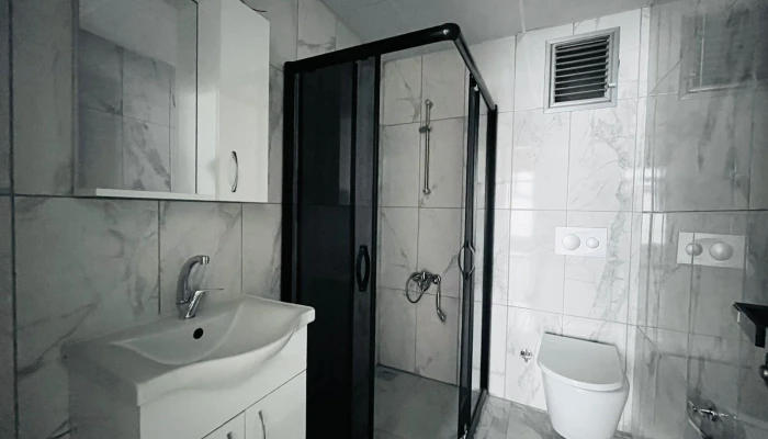 WhatsApp Image 2026-04-08 at 13.16.19.jpg