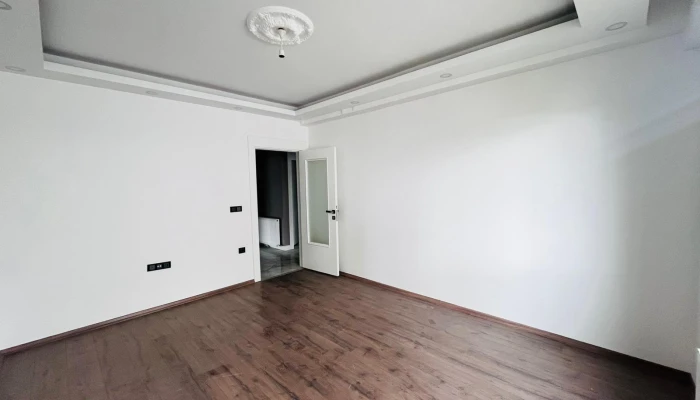 WhatsApp Image 2026-04-08 at 13.16.25 (1).jpg