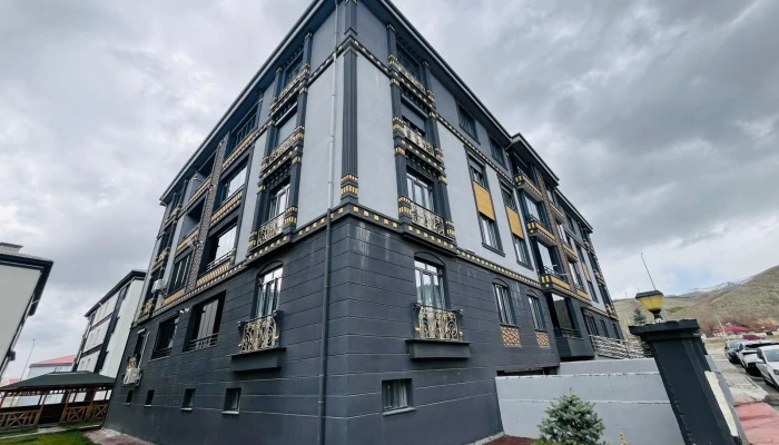 WhatsApp Image 2026-04-08 at 13.16.29 (1).jpg