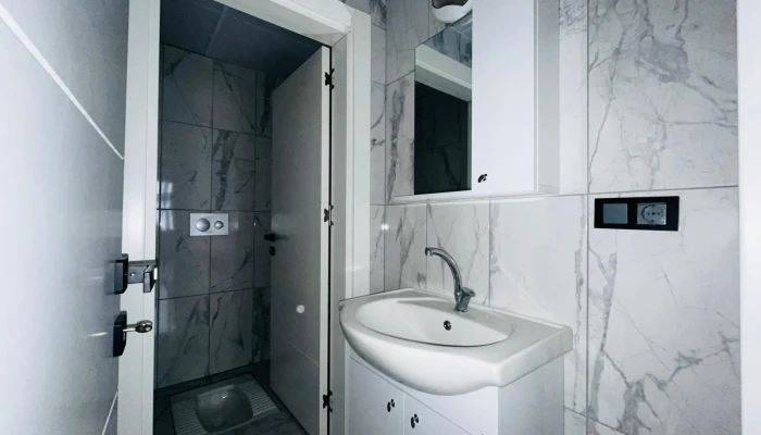 WhatsApp Image 2026-04-08 at 13.16.33.jpg