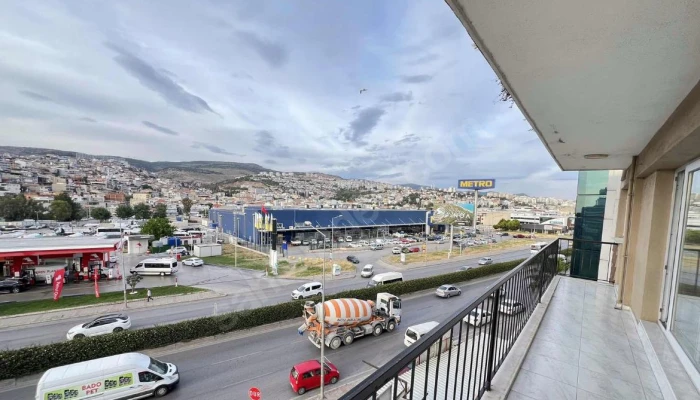 WhatsApp Image 2026-04-19 at 22.00.15 (9).jpg