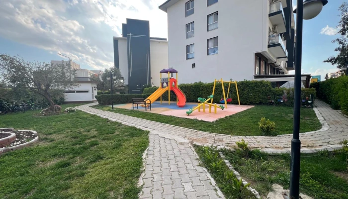 WhatsApp Image 2026-04-19 at 22.10.44 (1).jpg