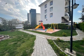 MENEMEN SEYREK STUDYO CİTY SATILIK HAVUZ CEPHE EŞYALI 1+1