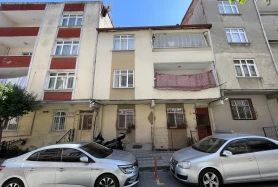143 M² ARSA ÜZERİNDE KOMPLE SATILIK 3 KATLI BİNA
