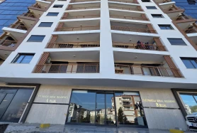 Karşıyaka Zübeyde Hanım Mah 3+1 Havuzlu Sitede Kiralık Daire